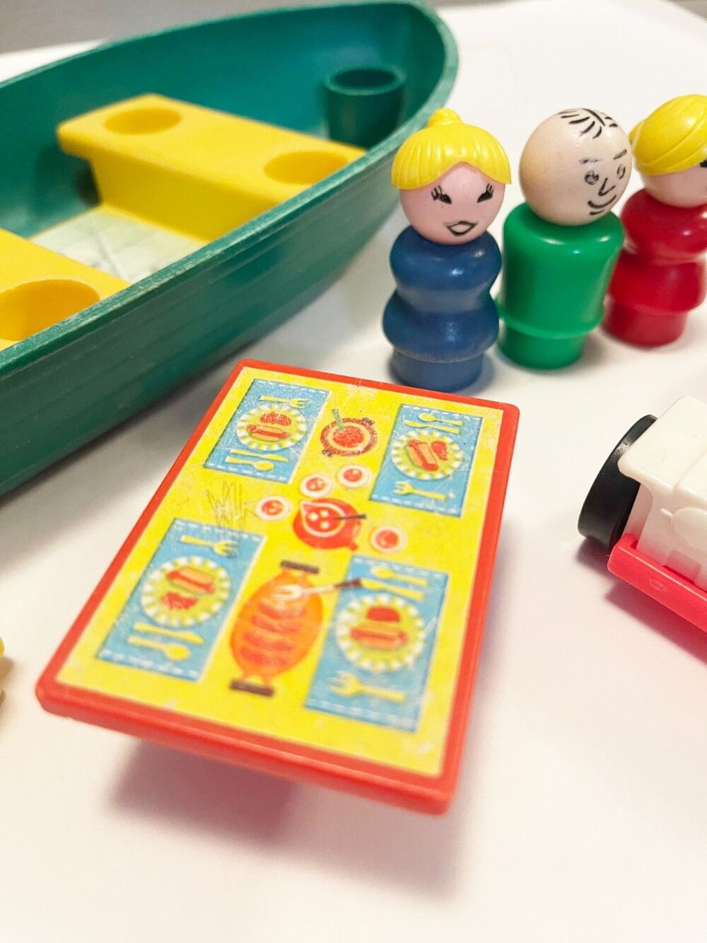 Vintage 1972 Fisher Price Little People Camper Boat Family Accessories Lot - Picture 5 of 16